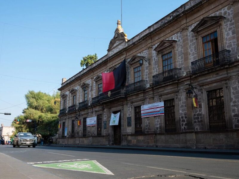 SUEUM emplaza a huelga por presuntos incumplimientos de la UMSNH