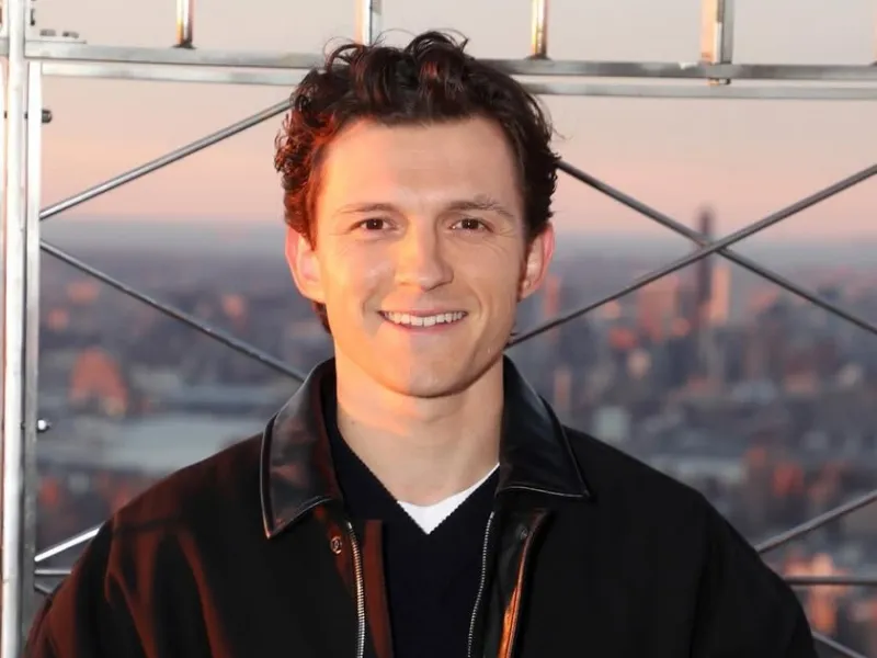 Tom Holland llamó a Sony para aplazar Spider-Man y filmar con Christopher Nolan en ‘La Odisea’