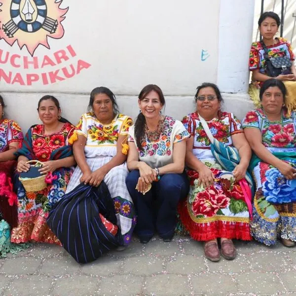 La transformación se construye con los pueblos indígenas: Gaby Molina