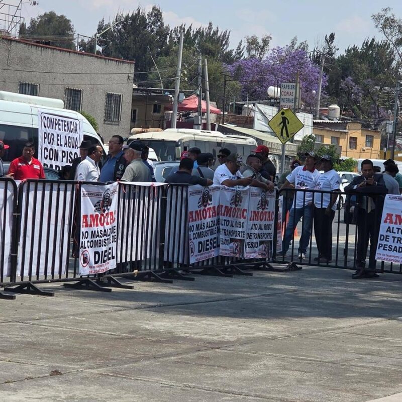Transportistas de México amenazan con bloqueos durante el Mundial 2026