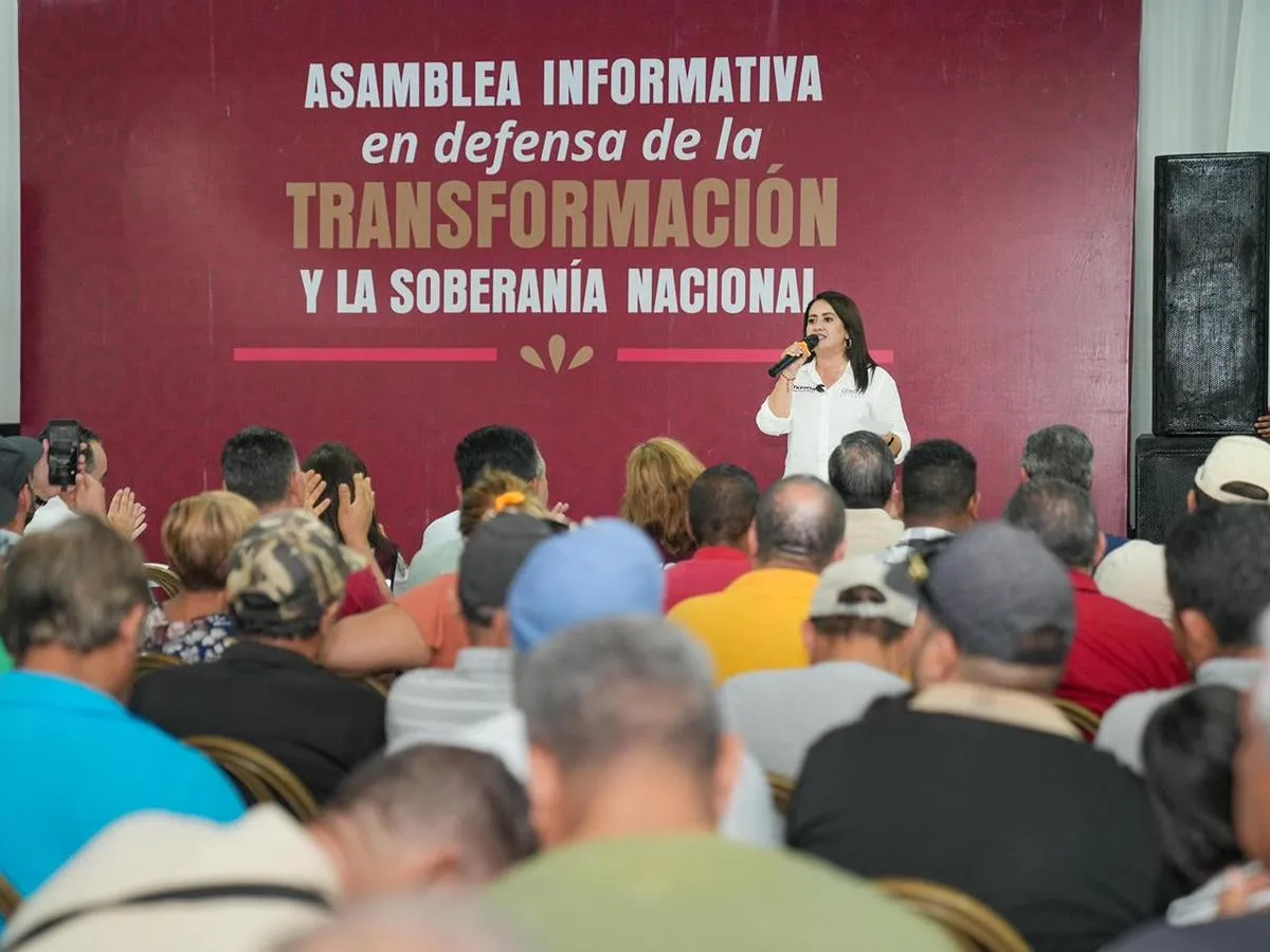Transportistas de Lázaro Cárdenas se suman con Gladyz Butanda a la defensa de la soberanía