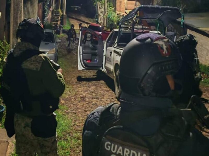 Tras enfrentamiento entre la GN y presuntos delincuentes en Uruapan, fue detenido un hombre