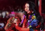 Ángela Aguilar comparte su hogar y desmiente rumores de boda