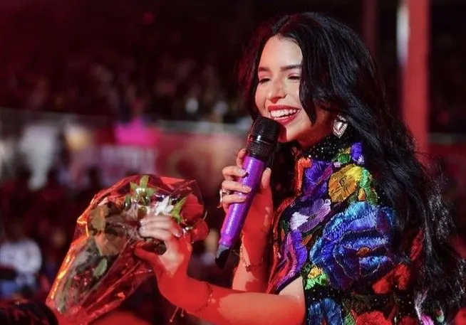Tras rumores de boda religiosa, Ángela Aguilar reaparece en redes