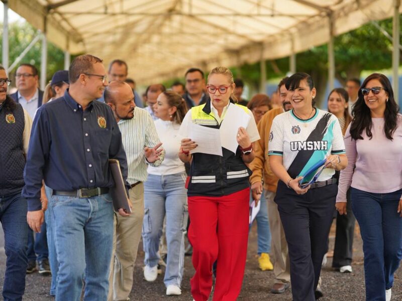 UMSNH, lista para recibir a aspirantes que presentarán examen de admisión; Yarabí Ávila realiza recorrido