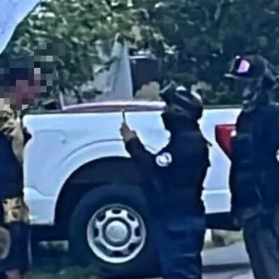 Vecinos de un fraccionamiento retienen a un hombre señalado de presunto acoso en Morelia