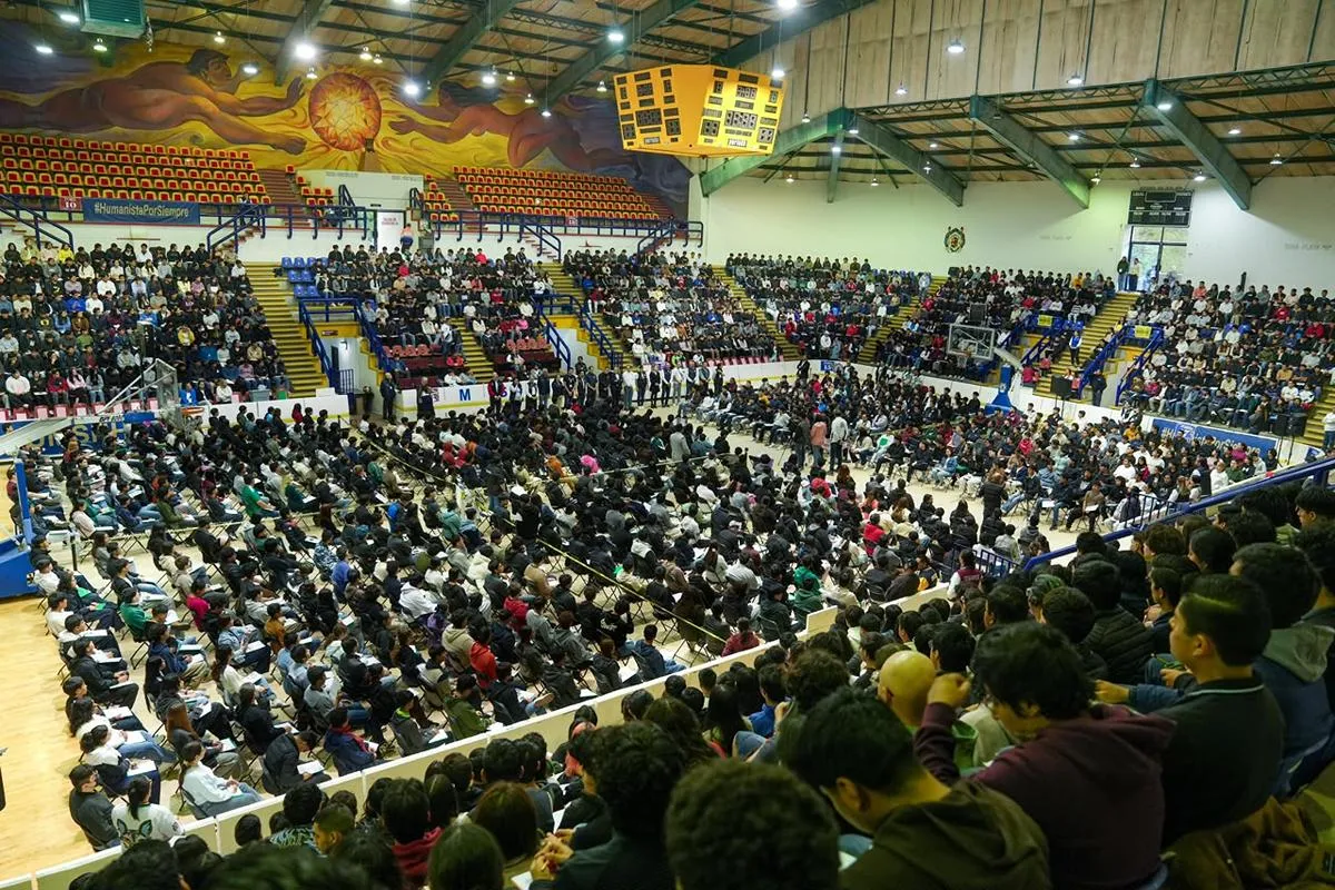 A poner todo el empeño para ingresar a la UMSNH, invita Yarabí Ávila a aspirantes