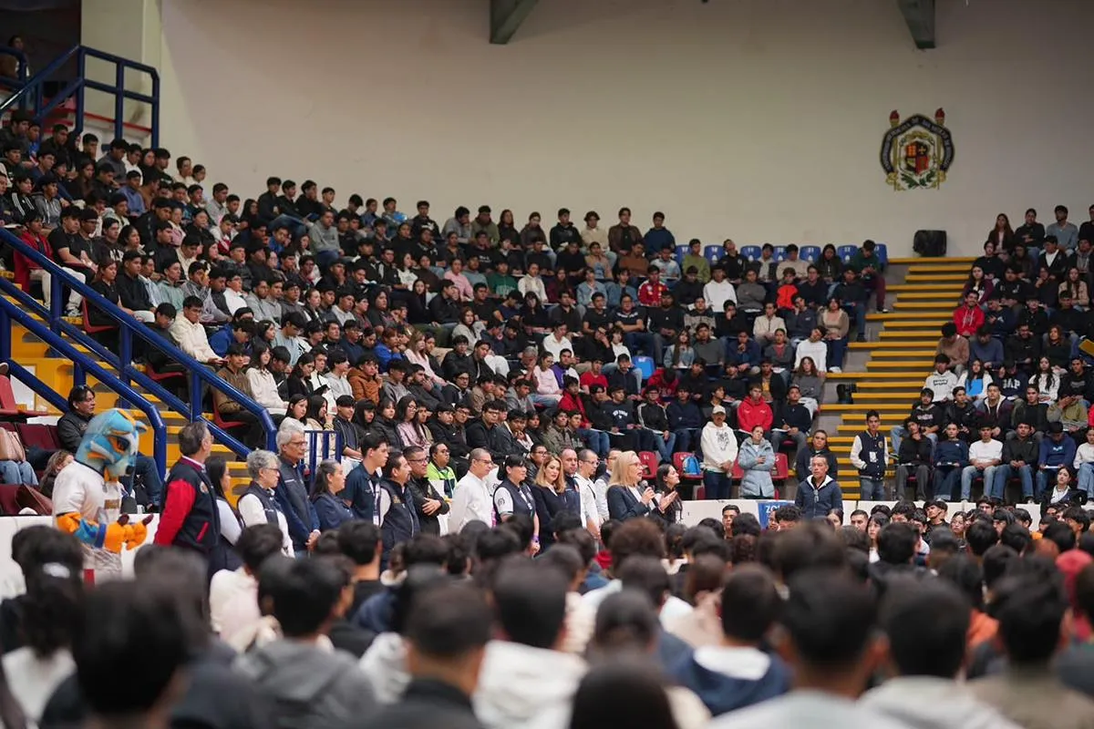 A poner todo el empeño para ingresar a la UMSNH, invita Yarabí Ávila