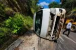 Accidente entre combi y camioneta deja varios lesionados en Los Reyes