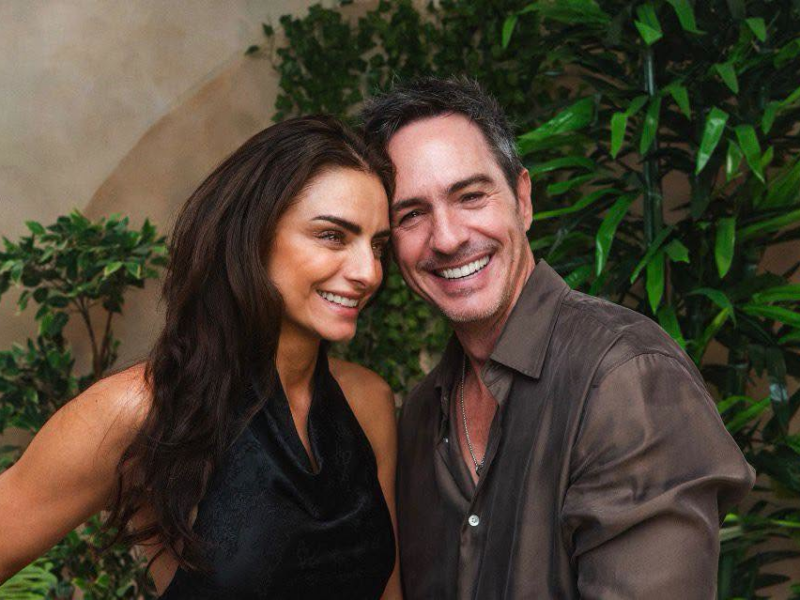Aislinn Derbez y Mauricio Ochmann revelan cómo fue volver a besarse