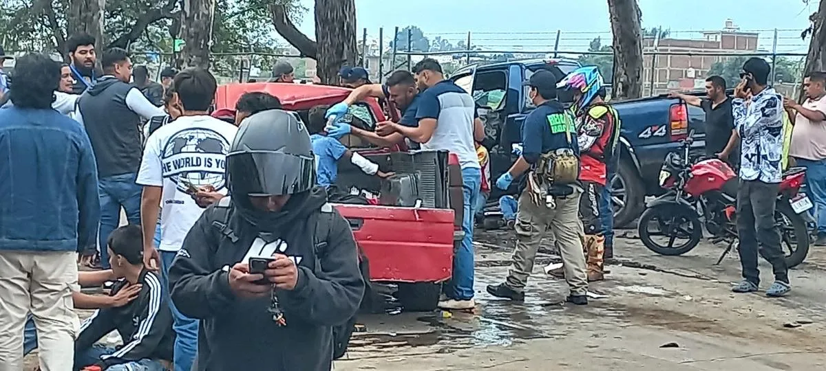 Aparatoso accidente en Uruapan deja a una persona sin vida y cinco más lesionadas