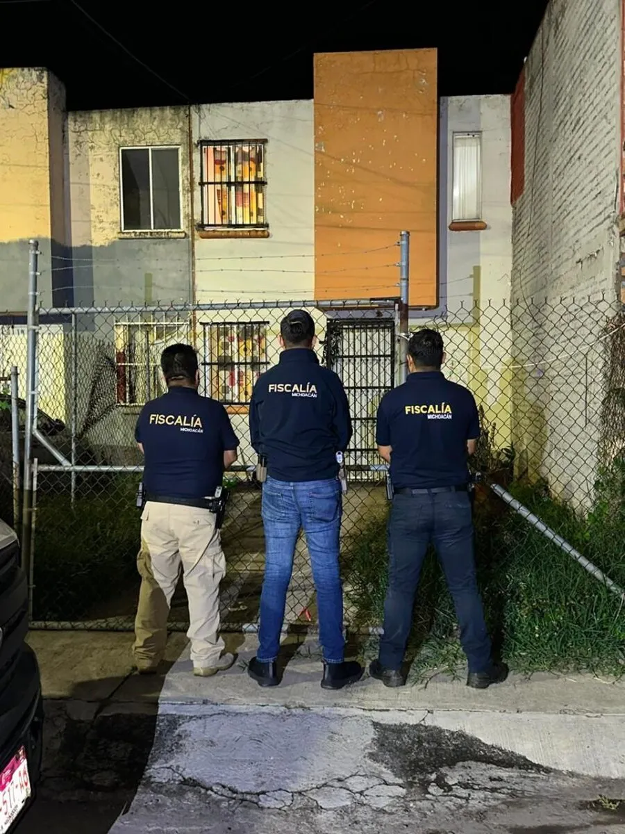 Asegura FGE más de mil 700 dosis de metanfetamina y detiene a tres personas durante cateos en Morelia