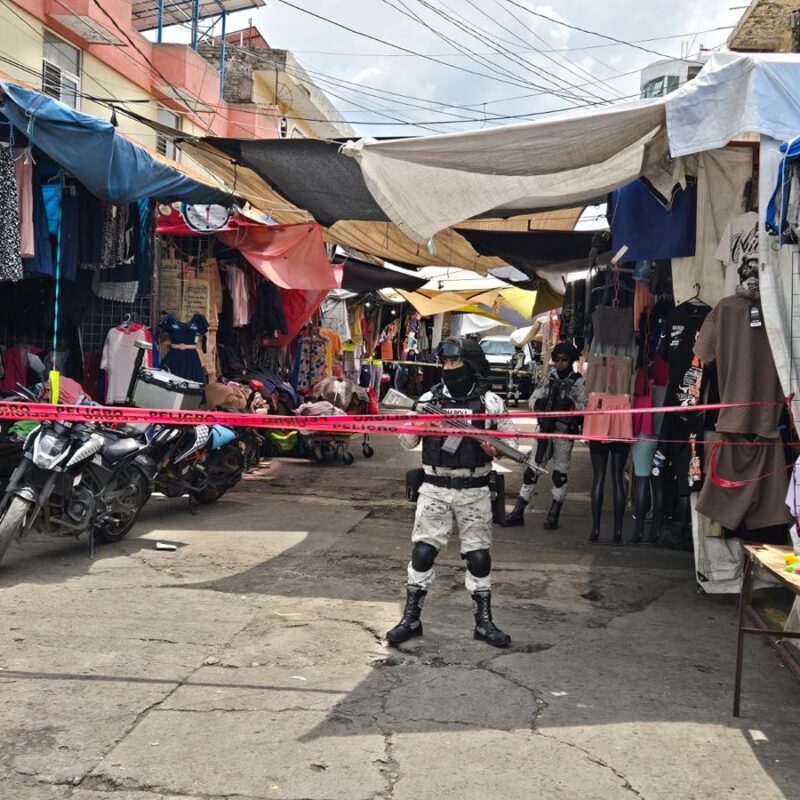 Ataque armado en mercado de Zamora deja a un hombre sin vida y una mujer lesionada