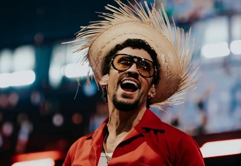 Bad Bunny impulsa a 270 jóvenes con “Un Verano Contigo 2026”; así será el campamento de la Fundación Good Bunny