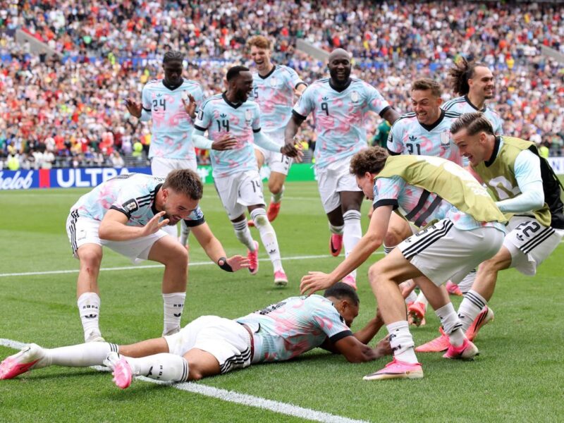 ¡Bélgica está en octavos de final al resucitar en 4 minutos y ganar con remontada a Senegal!
