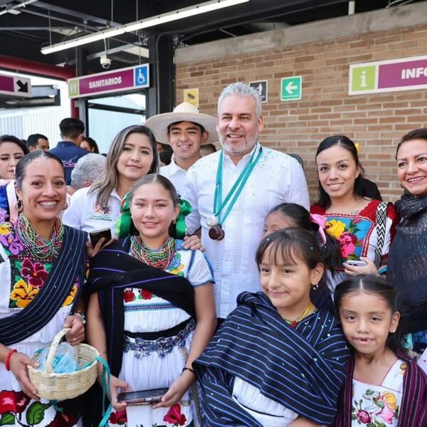 Consolidado como transporte de clase mundial, teleférico de Uruapan suma 18 mil pasajeros diarios