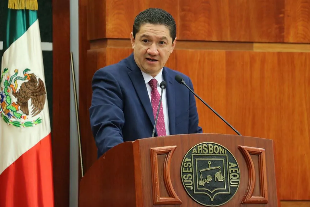 contratos derecho vivienda grupos vulnerables Hugo Gama