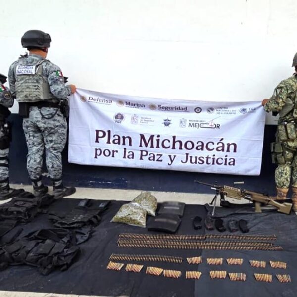 En operativo encabezado por el Ejército Mexicano detienen a 11 personas y aseguran arsenal en La Piedad