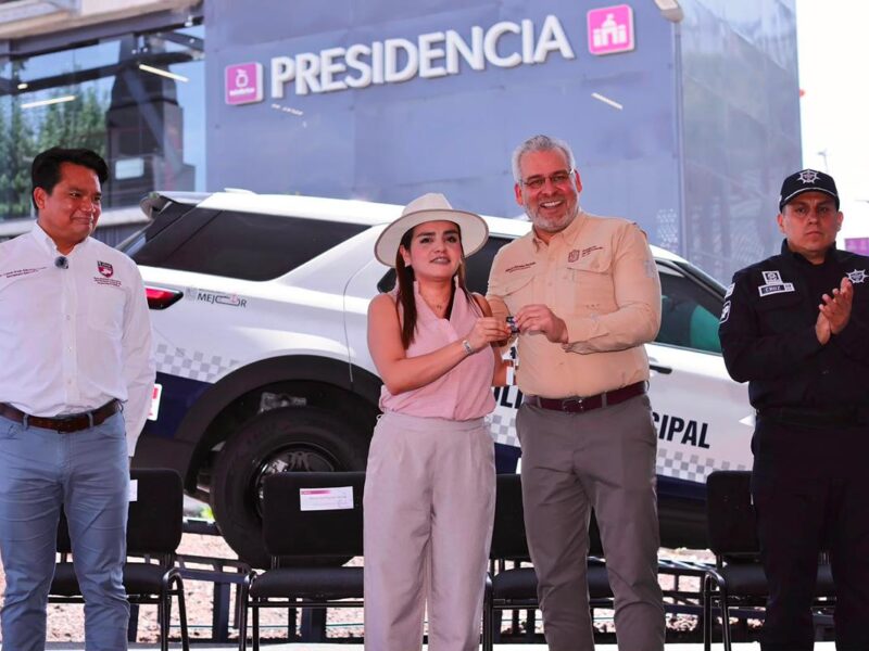 Entrega Bedolla patrullas de última generación para reforzar la seguridad en Uruapan