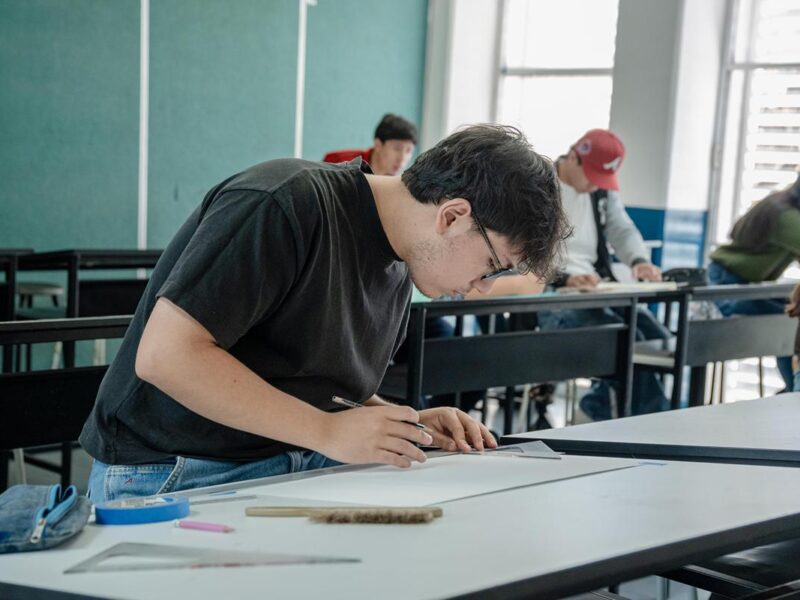 Este jueves a examen de admisión los aspirantes a Ciencias Exactas e Ingenierías
