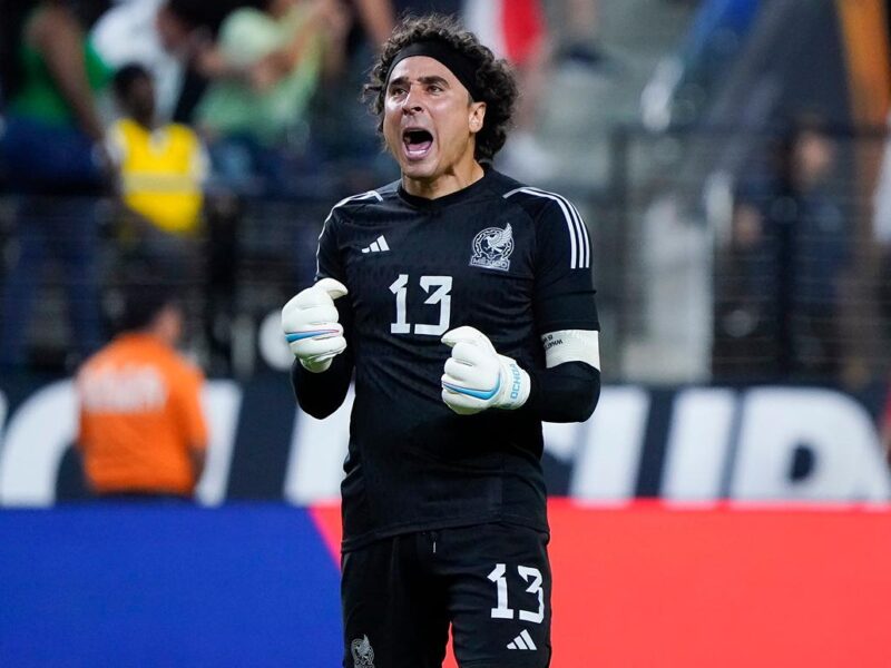 FIFA despide a Guillermo Ochoa como leyenda del fútbol ante su retiro