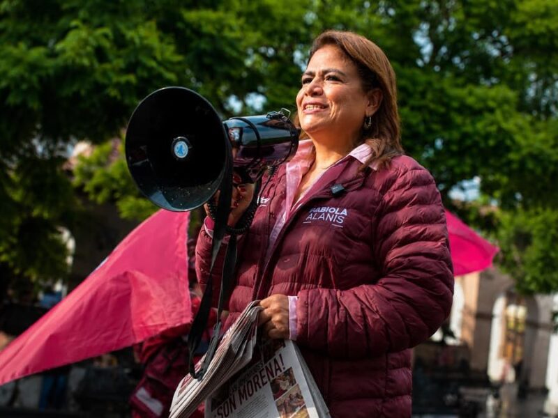 Intensifica Fabiola Alanís el trabajo territorial de Morena en Uruapan