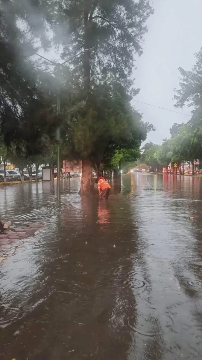Inundaciones encharcamientos Morelia lluvias lunes 2