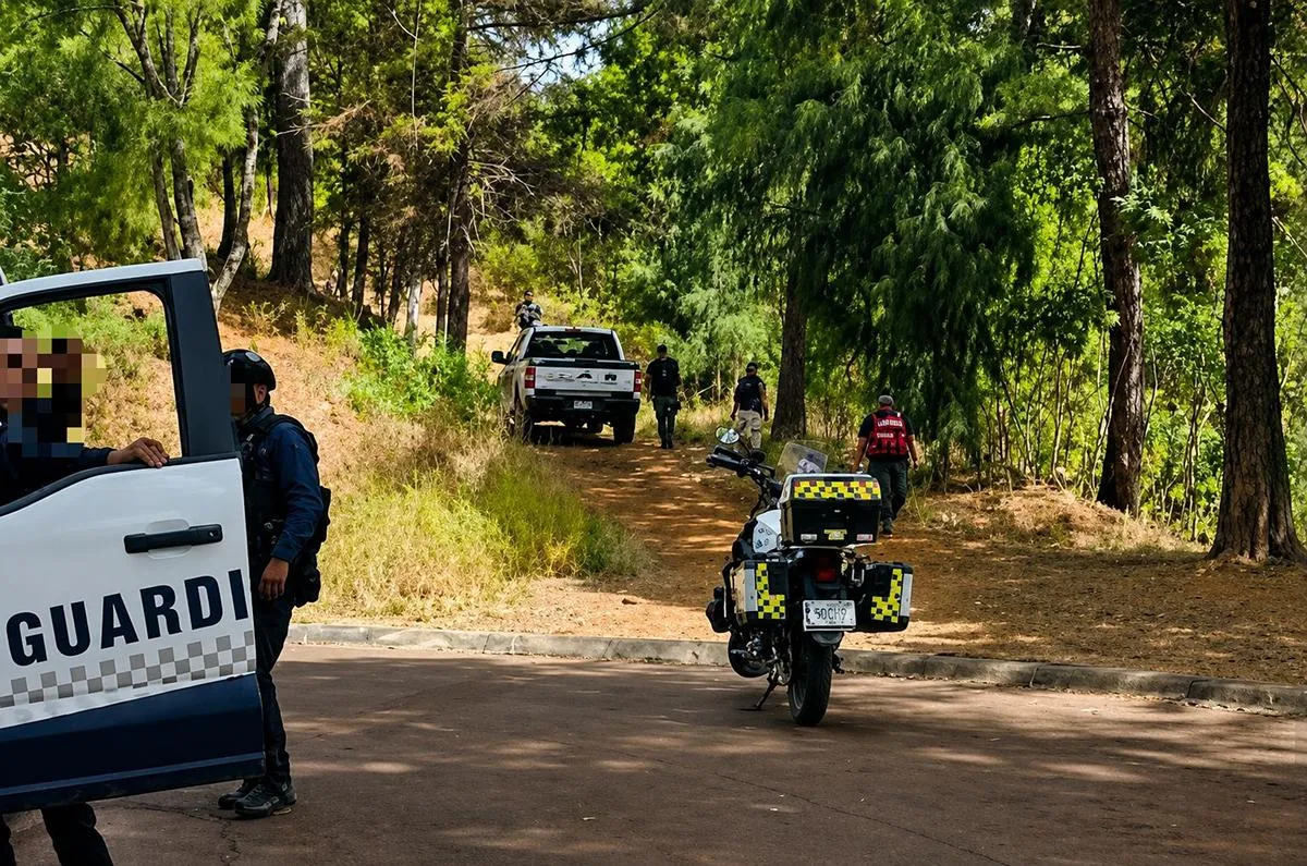 Investigan el hallazgo del cuerpo sin vida de un hombre cerca del Cerro de la Cruz en Uruapan