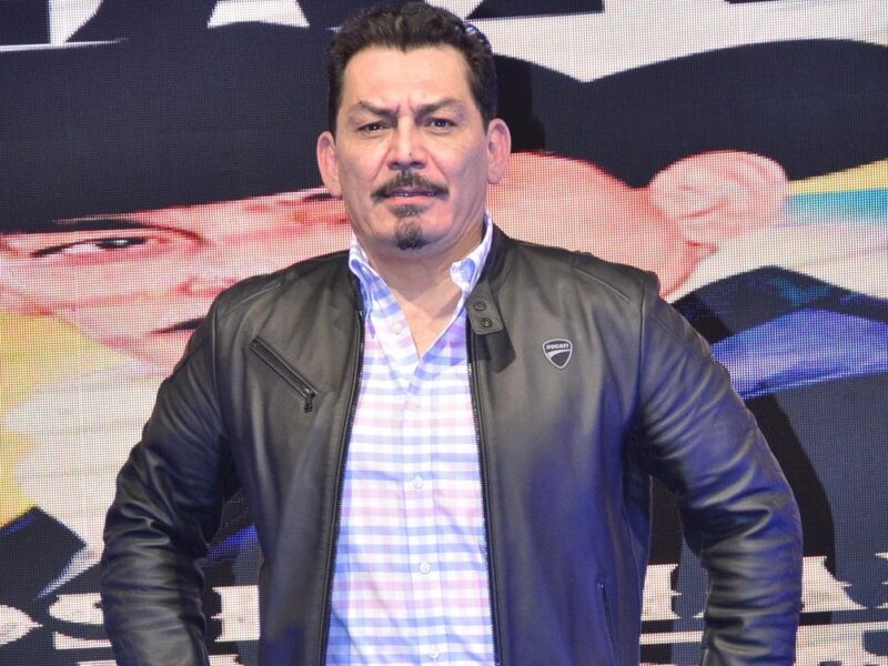 José Manuel Figueroa invita públicamente a Juliana a reunirse en homenaje a Joan Sebastian
