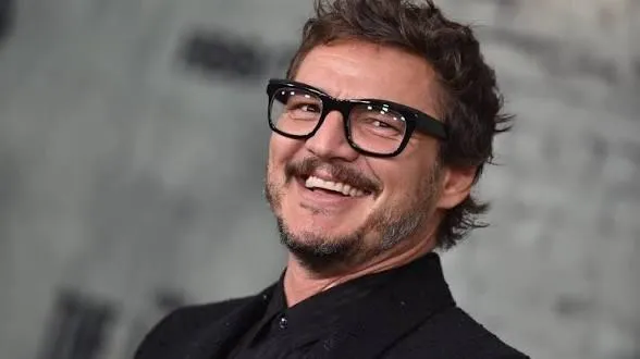 Karol G y Pedro Pascal recibirán estrella en el Paseo de la Fama de Hollywood en 2027