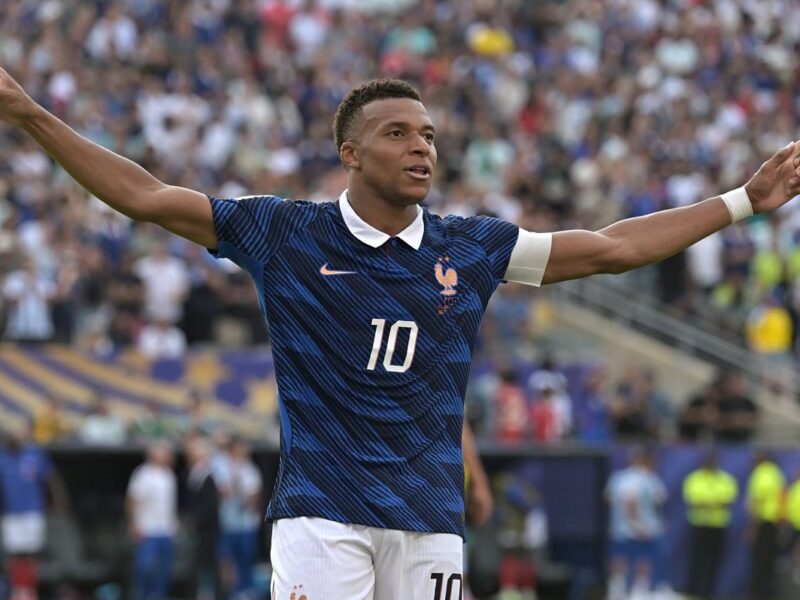 Kylian Mbappé conquista la Bota de Oro y se convirtió en el jugador más goleador de la historia de los mundiales