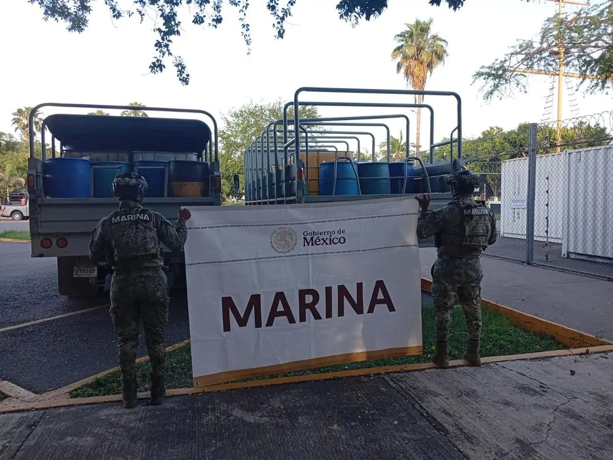 La Marina aseguró más de 7 mil litros de huachicol en Arteaga, Michoacán