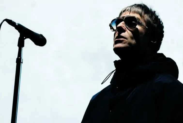 Liam Gallagher amenaza con cancelar conciertos de Oasis en México si Inglaterra pierde