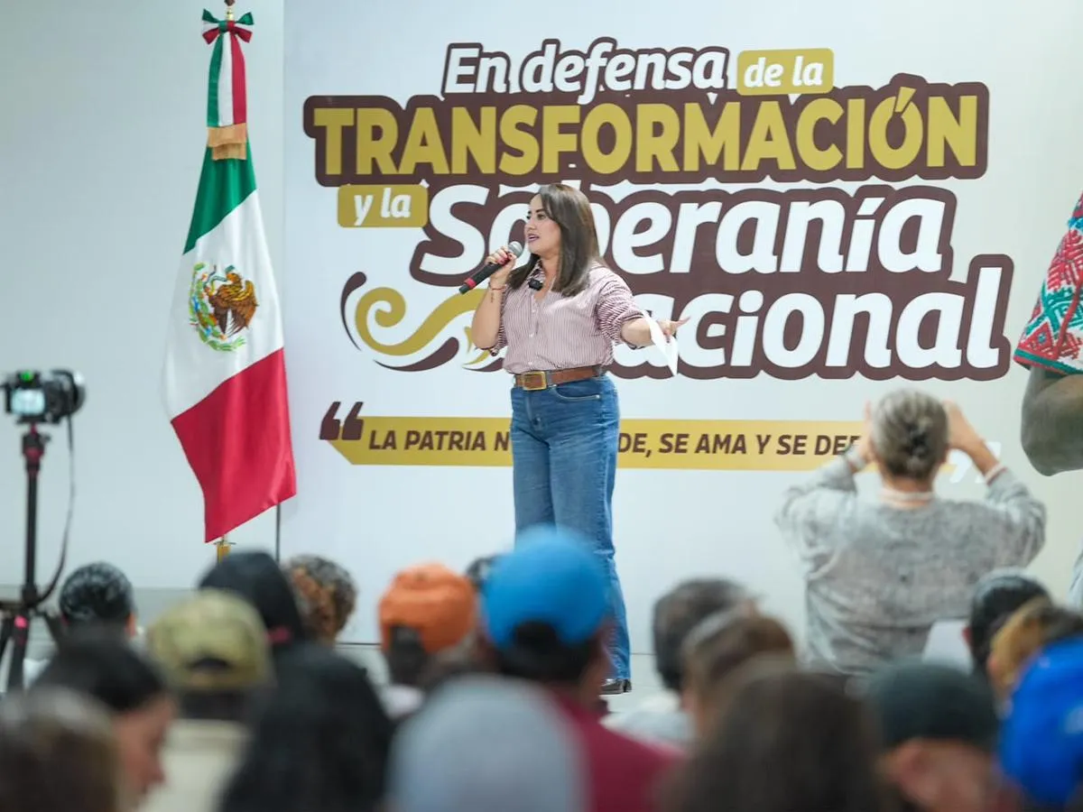 Llamado de Gladyz Butanda por la soberanía resuena ante más de mil personas en Zitácuaro