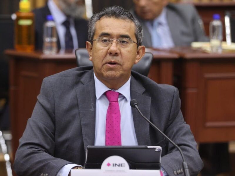Llegan 2 de Tabasco a áreas clave del IEM; asoma mano de consejero del INE