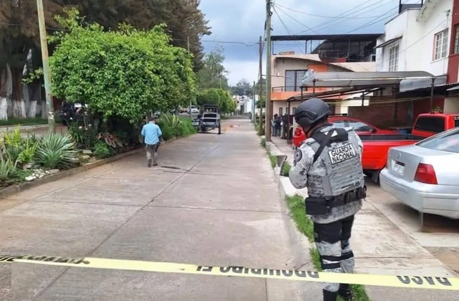 Mujer es atacada a balazos al interior de un domicilio en Uruapan