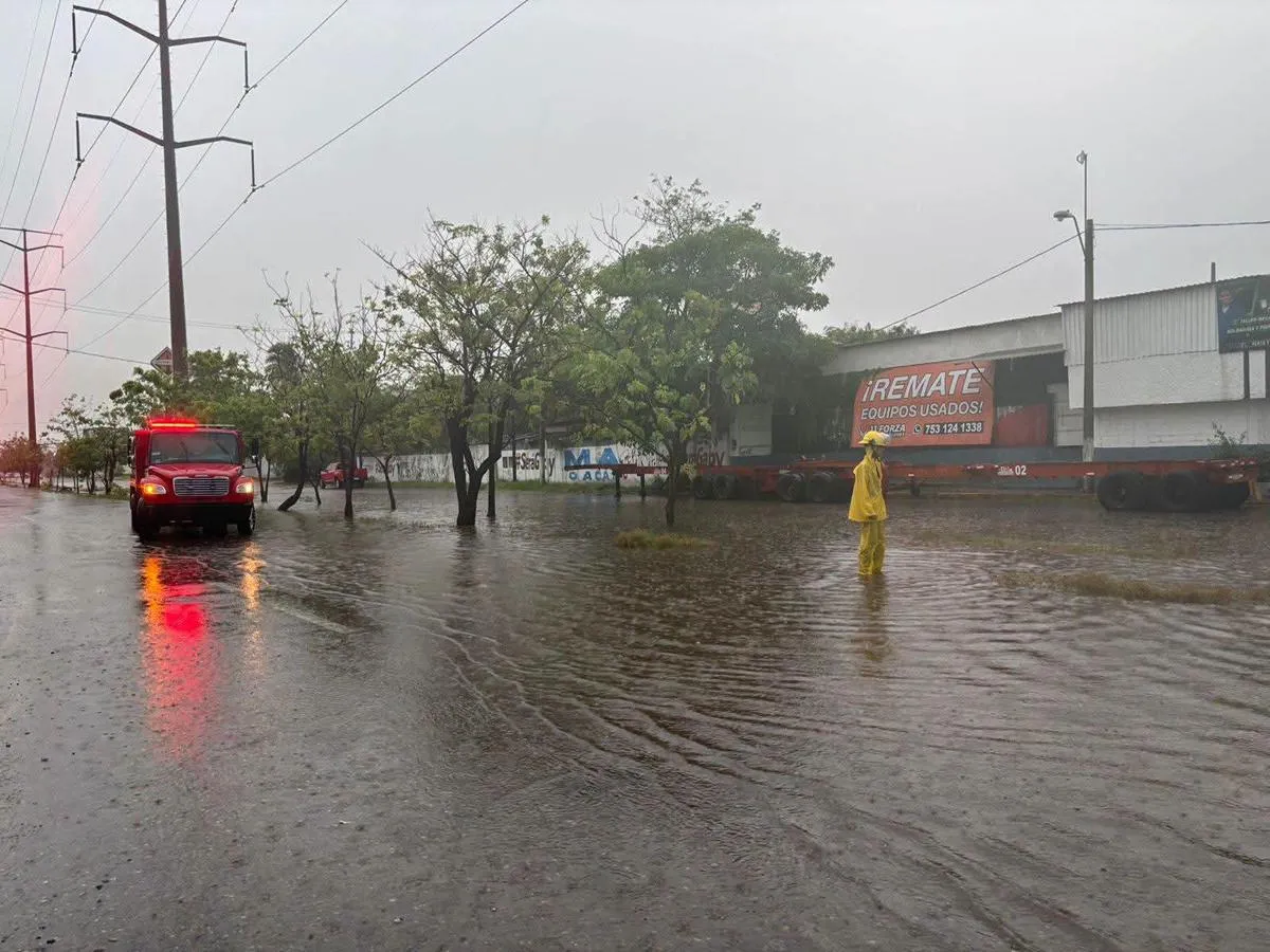 operativo Lázaro Cárdenas intensas lluvias 2