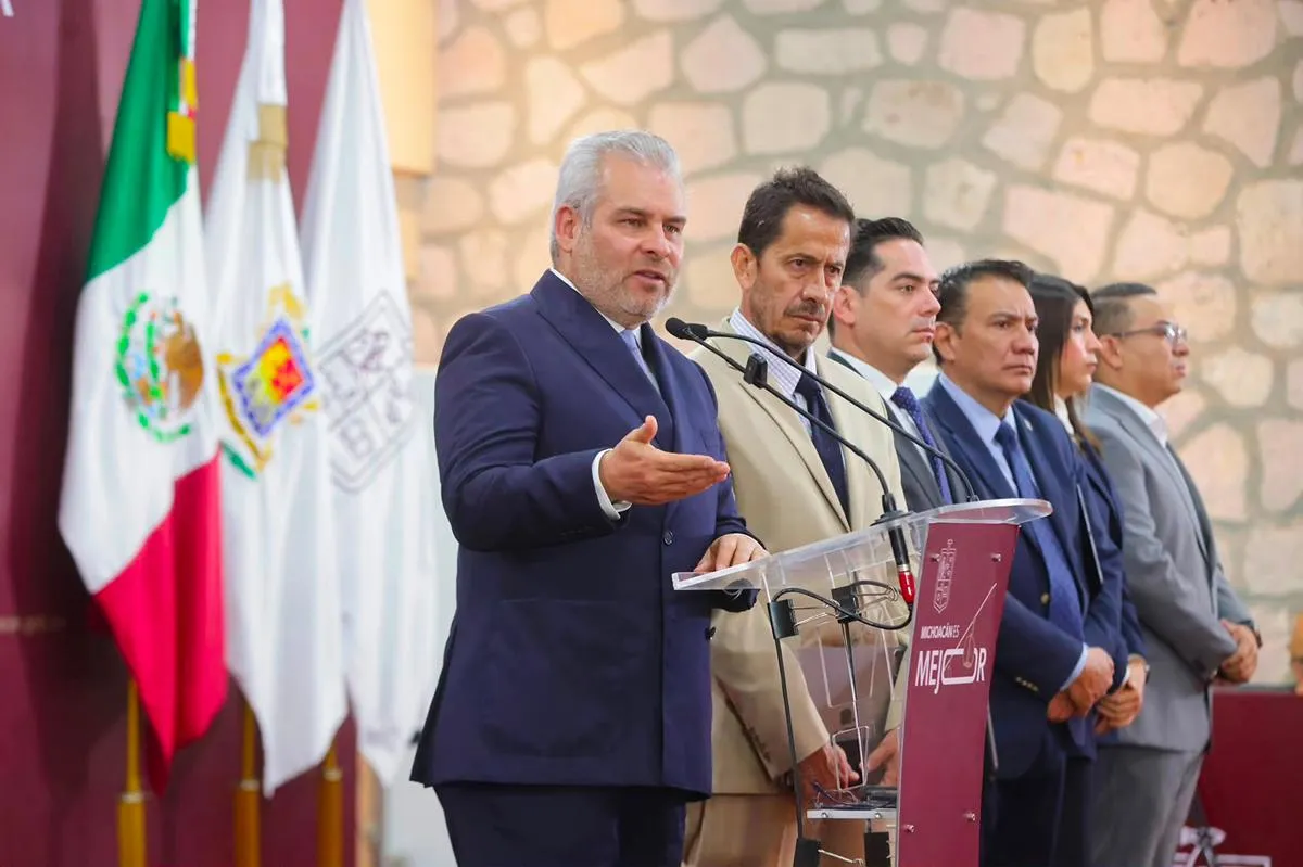 Plan Michoacán infraestructura carretera Bedolla