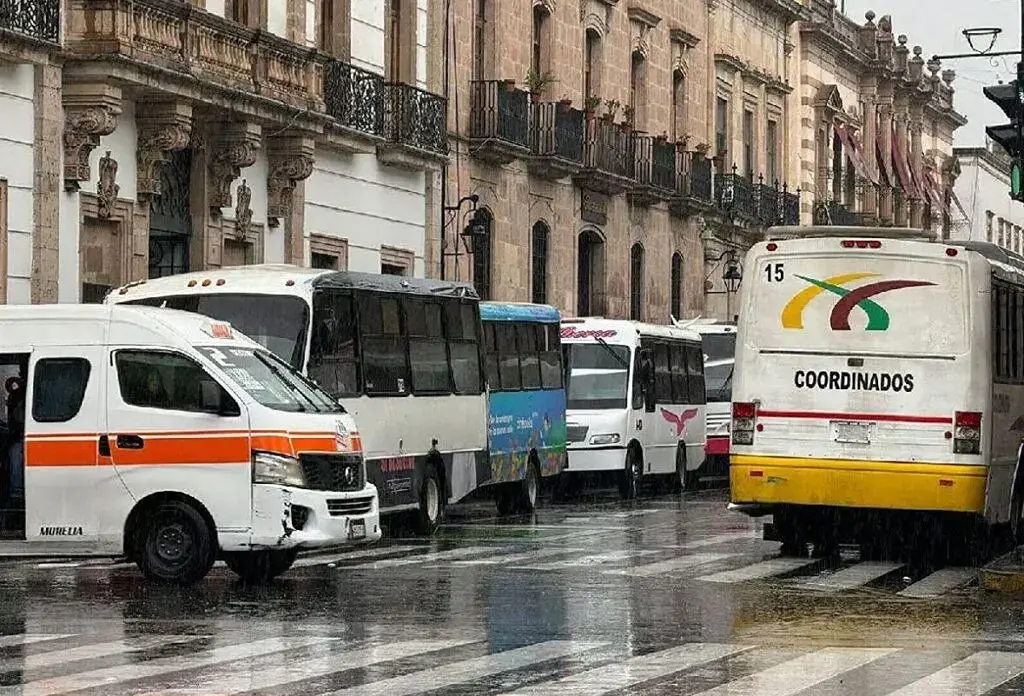 Por Morebús y teleférico, transporte público ampliará sus horarios, vaticina Bedolla