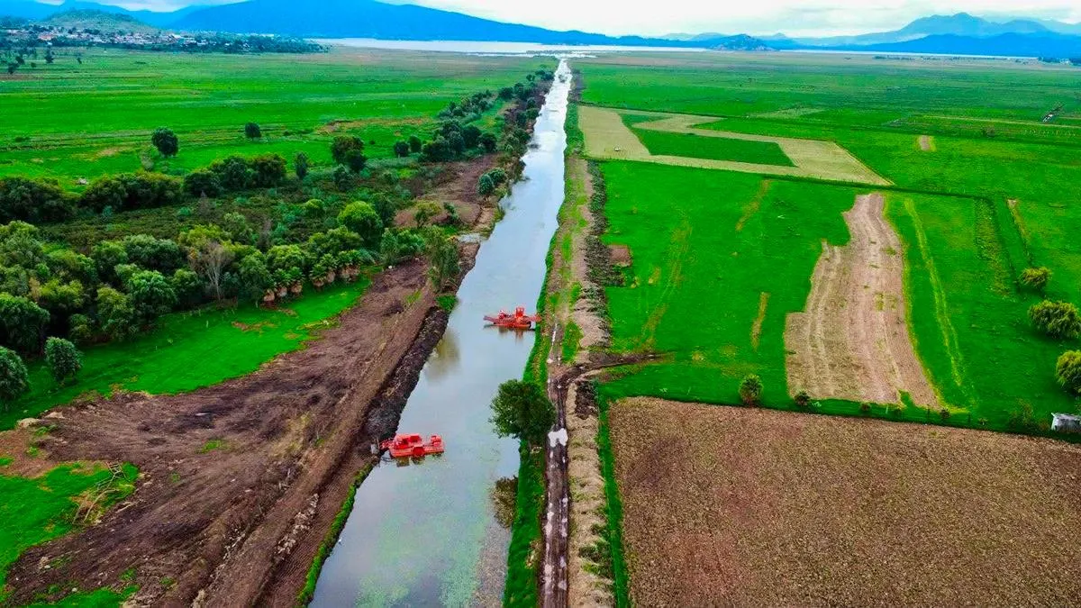 rehabilitación canal Erongarícuaro kilómetros navegación