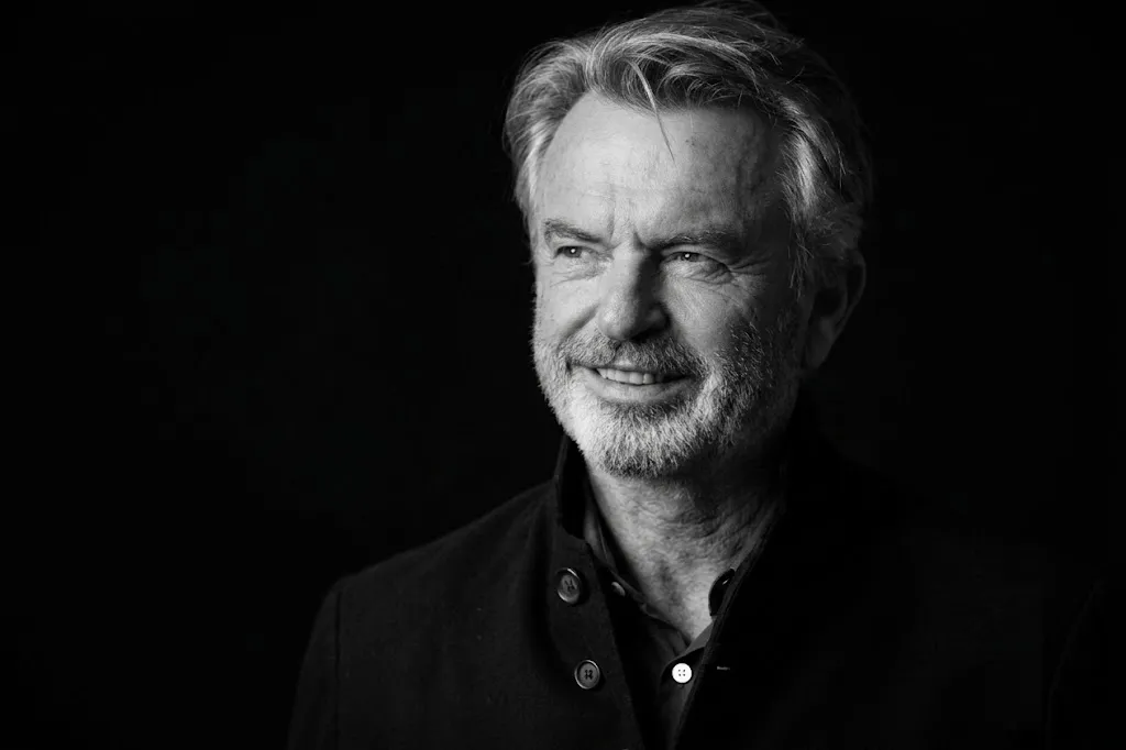 Sam Neill no murió de cáncer. Su mánager revela la causa oficial