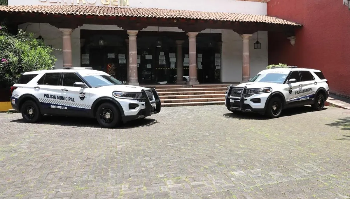 Se refuerza la seguridad en Morelia, entrega Bedolla patrullas inteligentes a la policía municipal-1