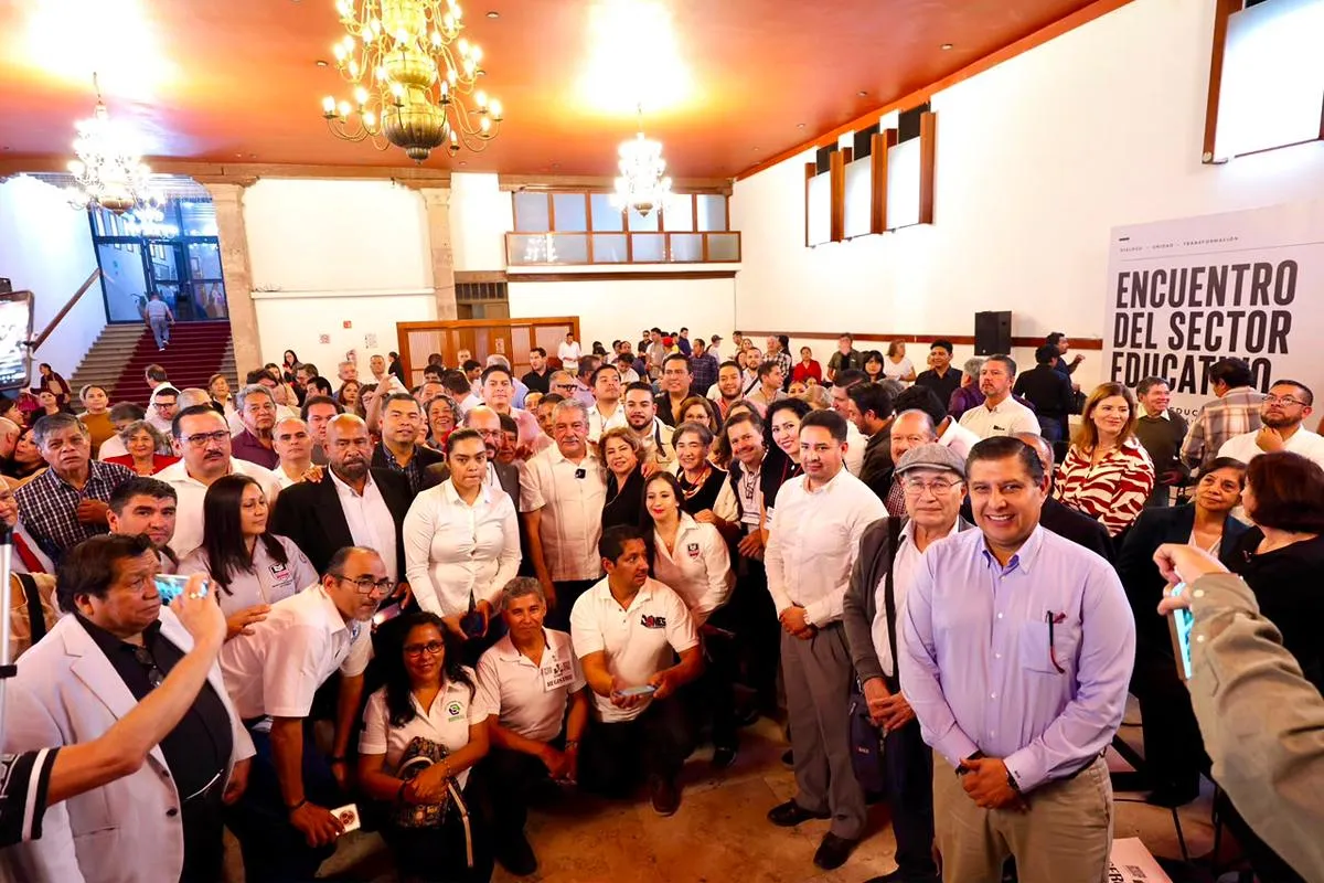 Sector educativo de Michoacán cierra filas con Raúl Morón-1