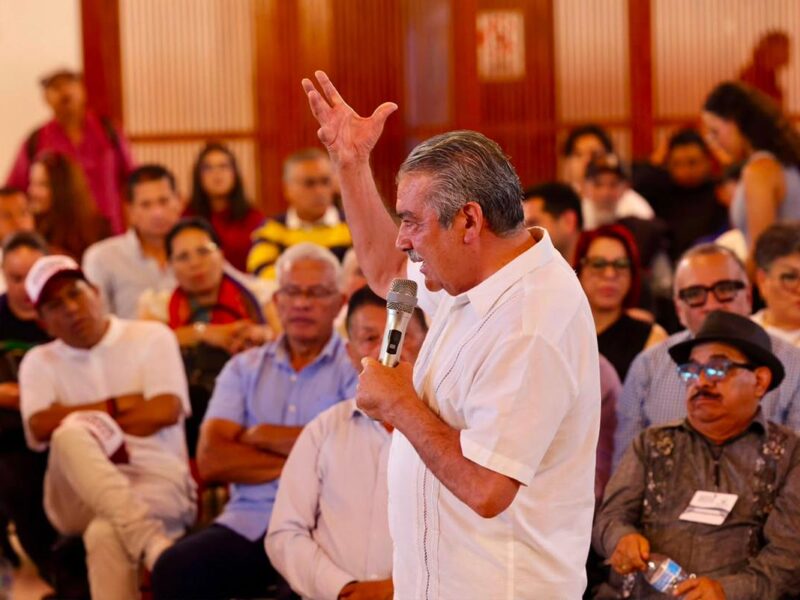 Sector educativo de Michoacán cierra filas con Raúl Morón