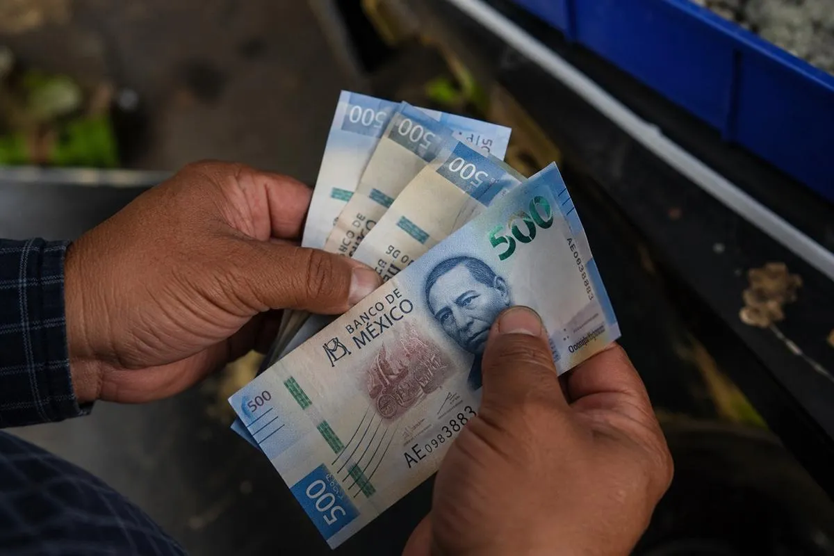 Sobreviven trabajadores de Michoacán con salario promedio de 7 mil 770 pesos