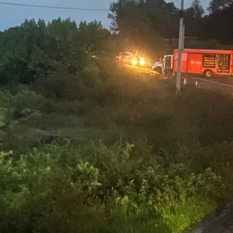 Sujetos armados intentaron apoderarse de un tractocamión en la Morelia-Quiroga