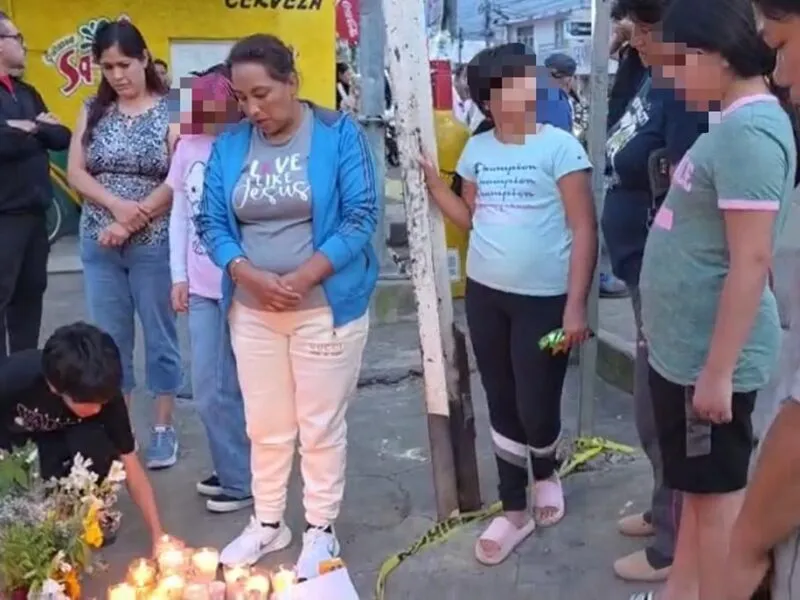 Vecinos de la Jacarandas se reúnen para orar tras accidente de "Tadeo" el niño arroyado por el tren