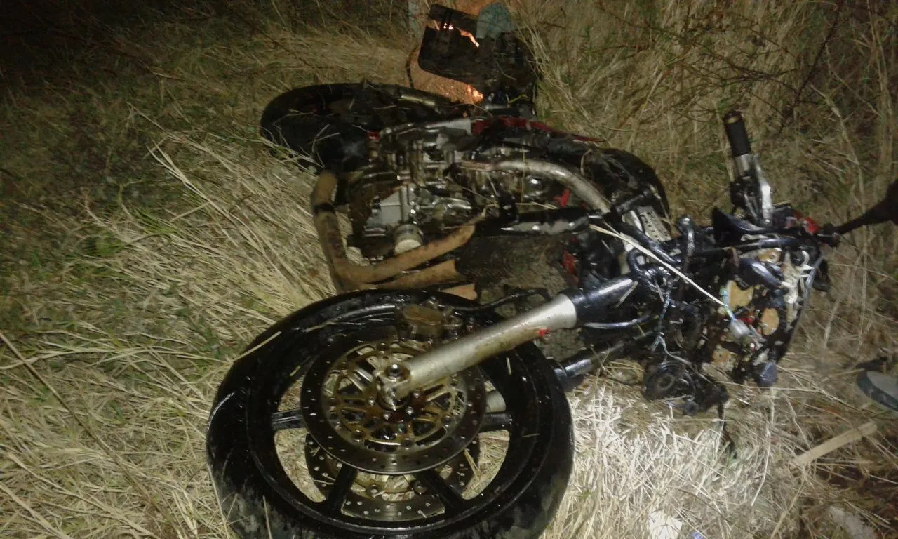 Muere Motociclista tras chocar contra auto en los Reyes Michoacán 1