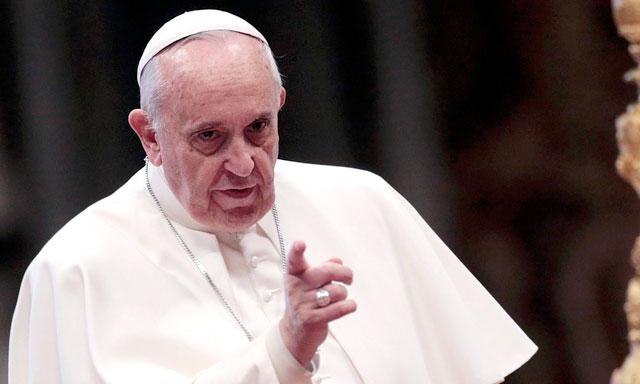 Quien rechaza a homosexuales no tiene corazón: Papa Francisco